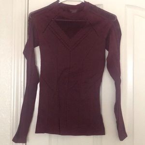 EUC Athleta Laser Cut Top - SZ XS